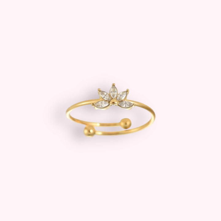 Diamond Lotus Ring Goud