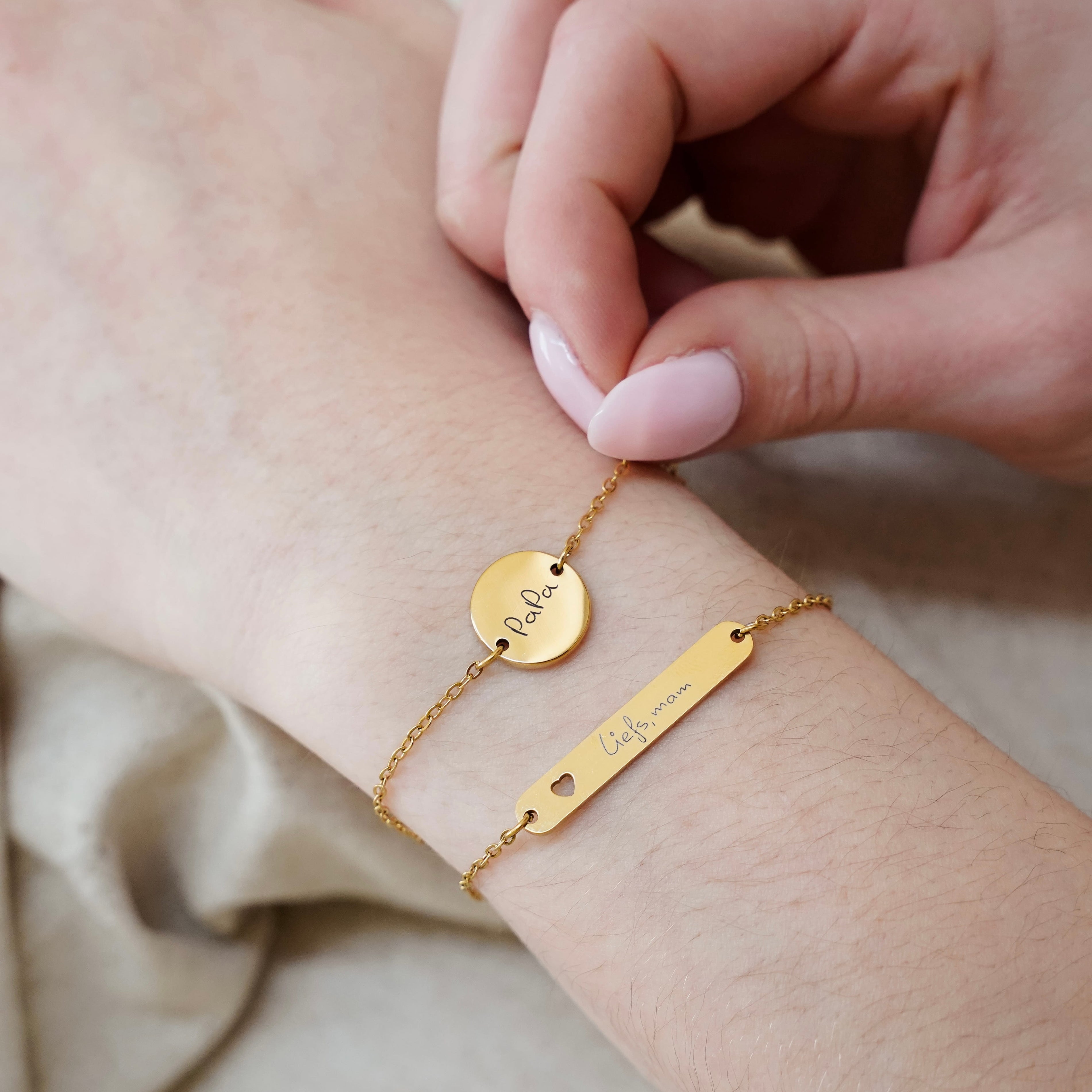 Coin Pendant Armband