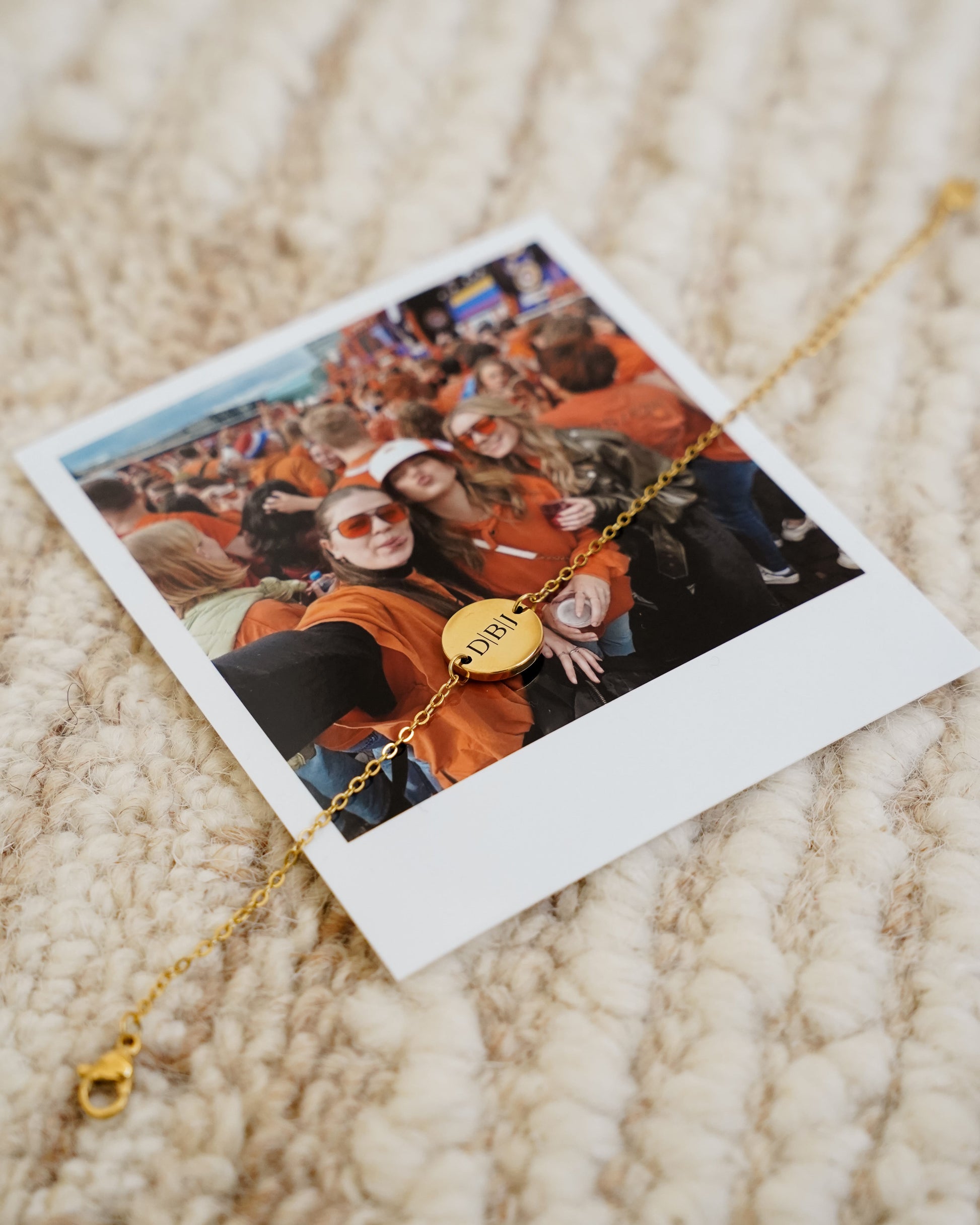 Coin Pendant Armband